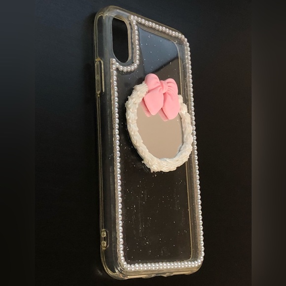 iPhone X/Xs Case - Picture 4 of 4